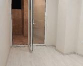 دارای بالکن و فول امکانات