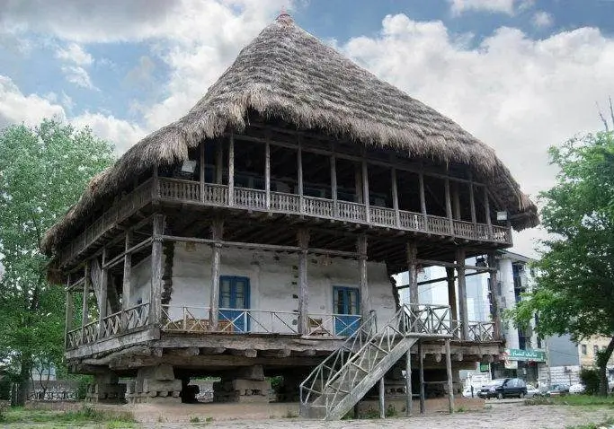 معماری سنتی در رشت